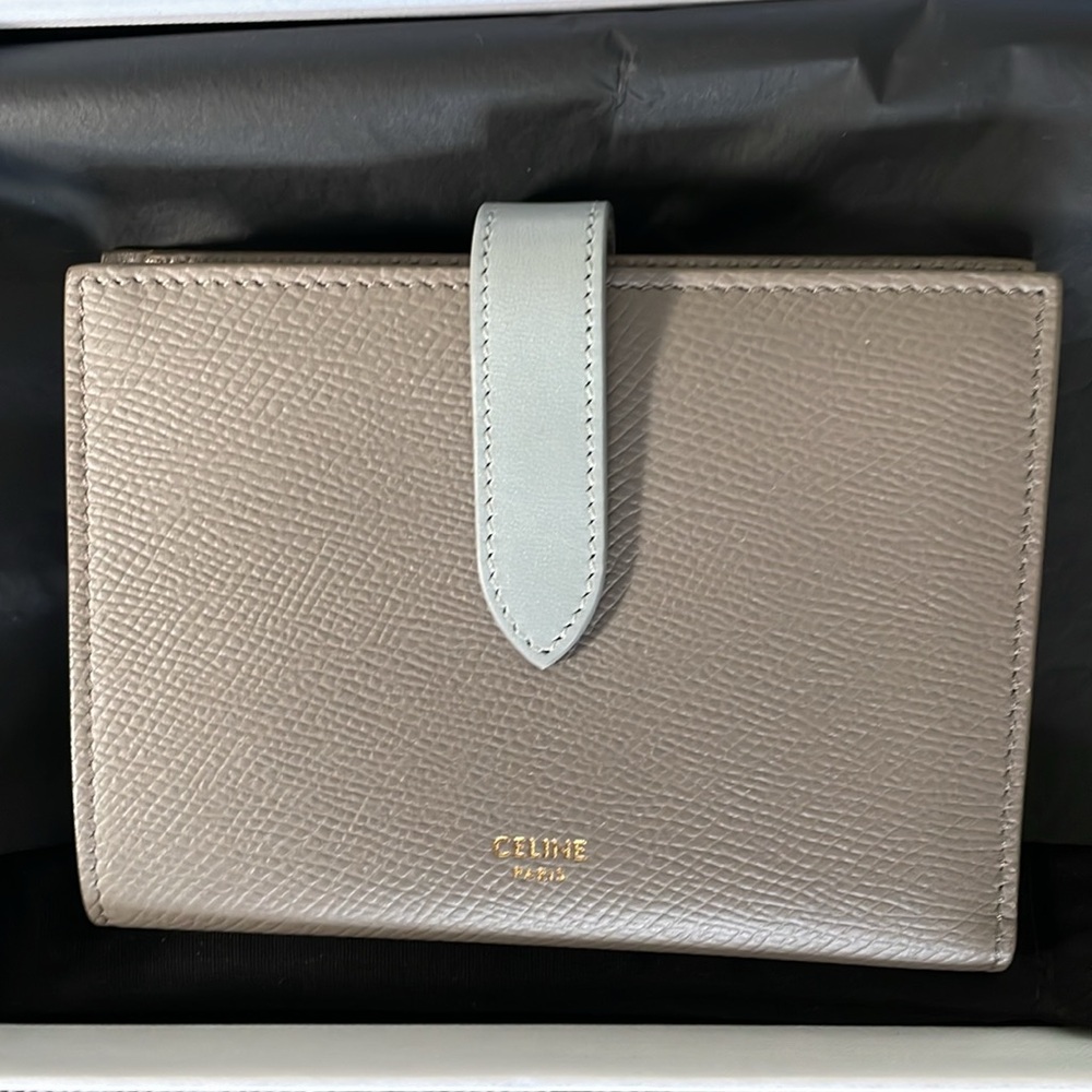 Celine medium strap wallet - Picture 2 of 4